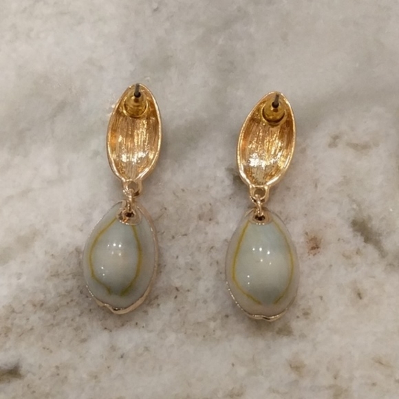 18K Gold Plated Sea Cowrie Shell Drop Earrings - Picture 5 of 7